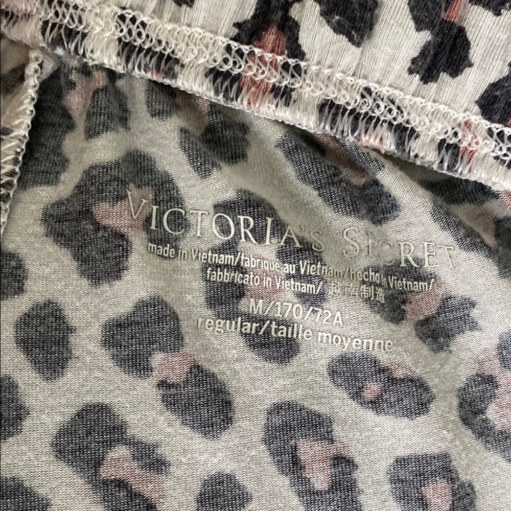 Victoria’s Secret Leopard Print Lounge Pants - Picture 2 of 6